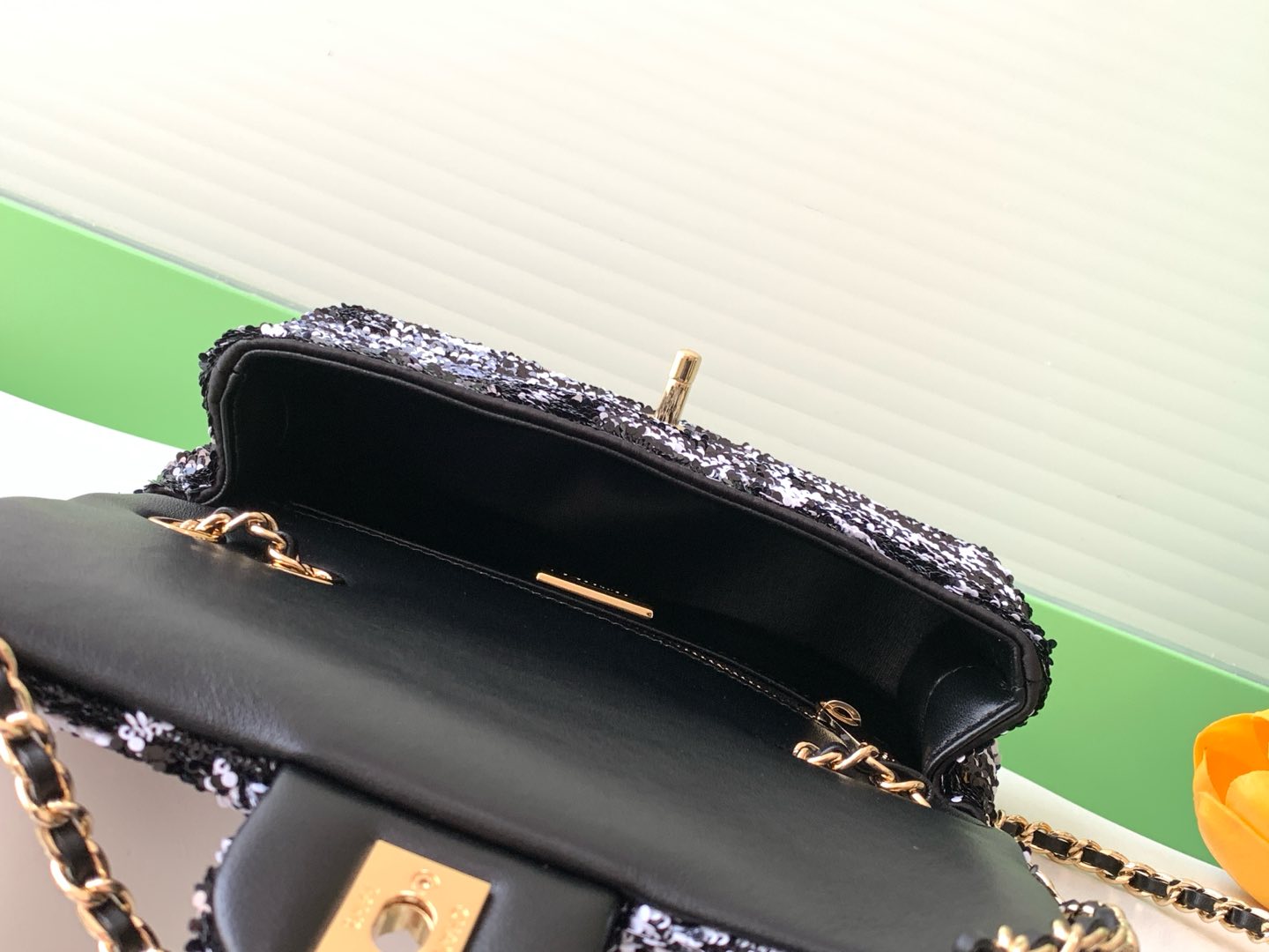CC 24S FLAP BAG MINI 21CM BLACK WHITE SEQUIN GOLD HARDWARE 238439