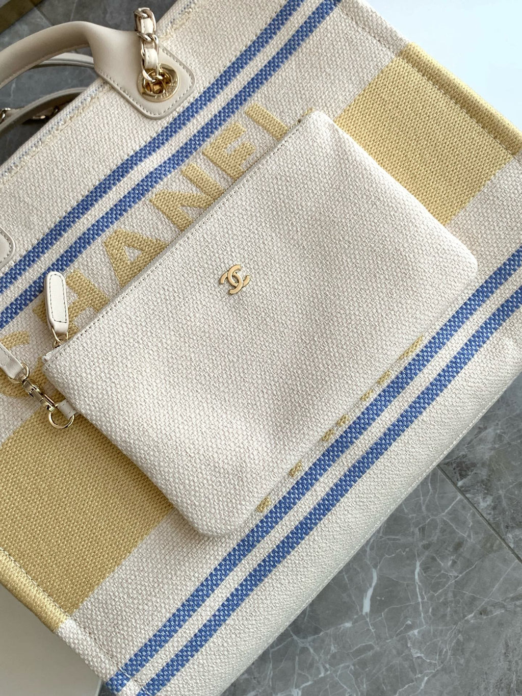 CC 25C TOTE BAG BEIGE LIGHT TAN CANVAS FABRIC 238508