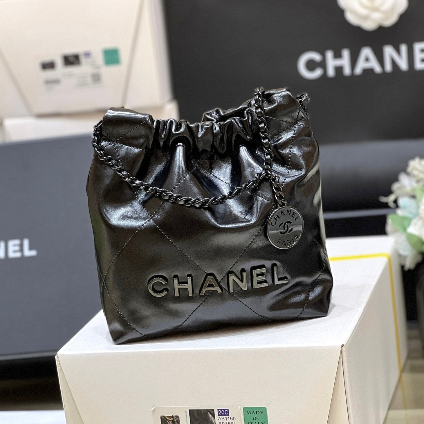 CC22 MINI HOBO BAG 20CM ALL BLACK LAMBSKIN