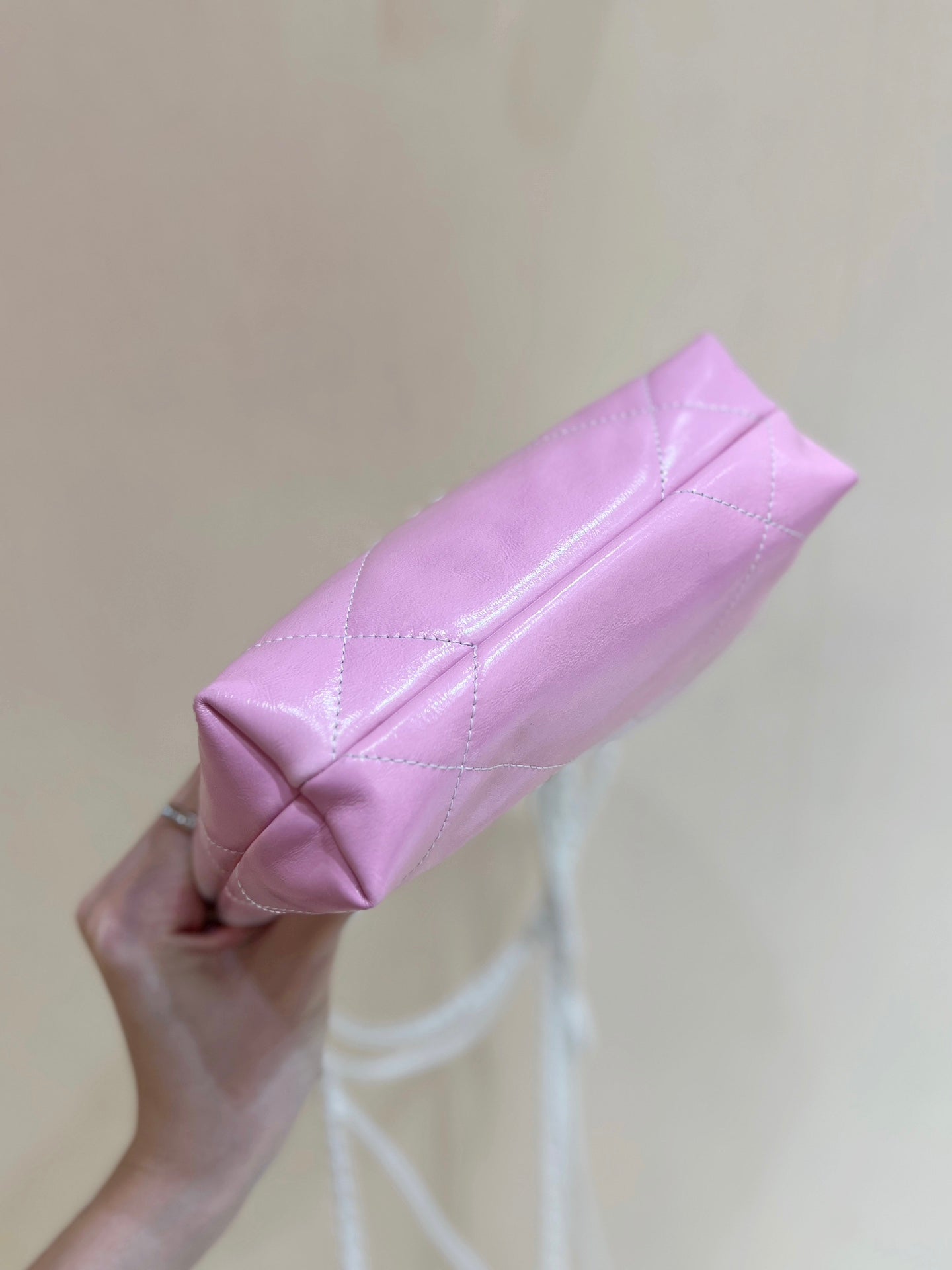 CC22 MINI HOBO BAG 20CM PINK WHITE LAMBSKIN SILVER HARDWARE