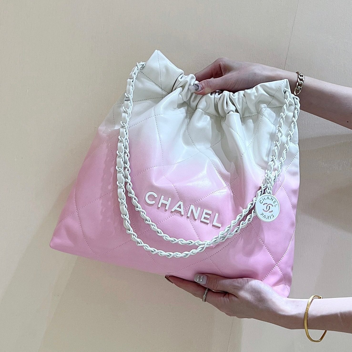 CC22 HOBO BAG PINK WHITE LAMBSKIN SILVER HARDWARE