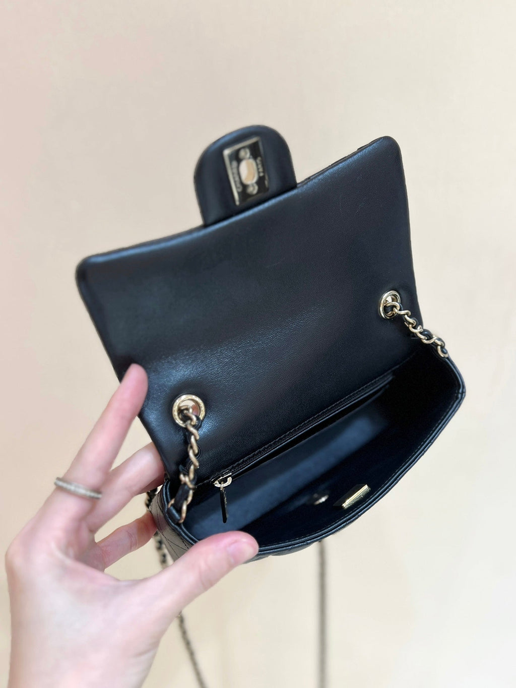 CC 24K MINI FLAP BAG 18CM BLACK LAMBSKIN GOLD HARDWARE