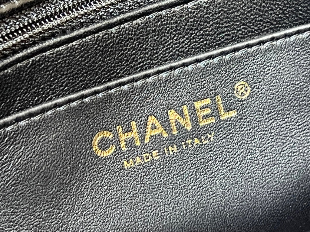 CC 24K MINI FLAP BAG 18CM BLACK LAMBSKIN GOLD HARDWARE