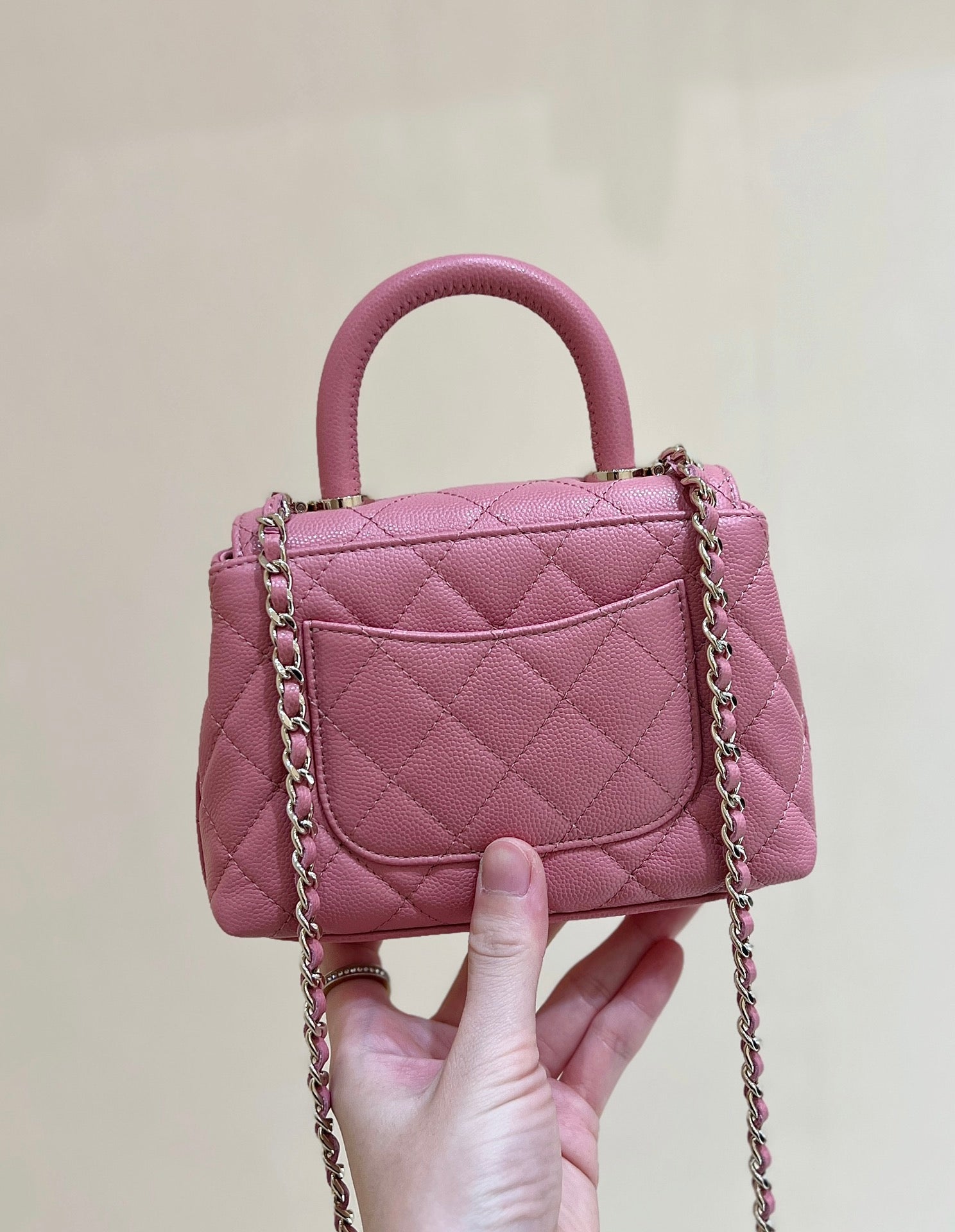 CC 24K COCO HANLE NANO 18CM PINK GRAINED CALFSKIN GOLD HARDWARE