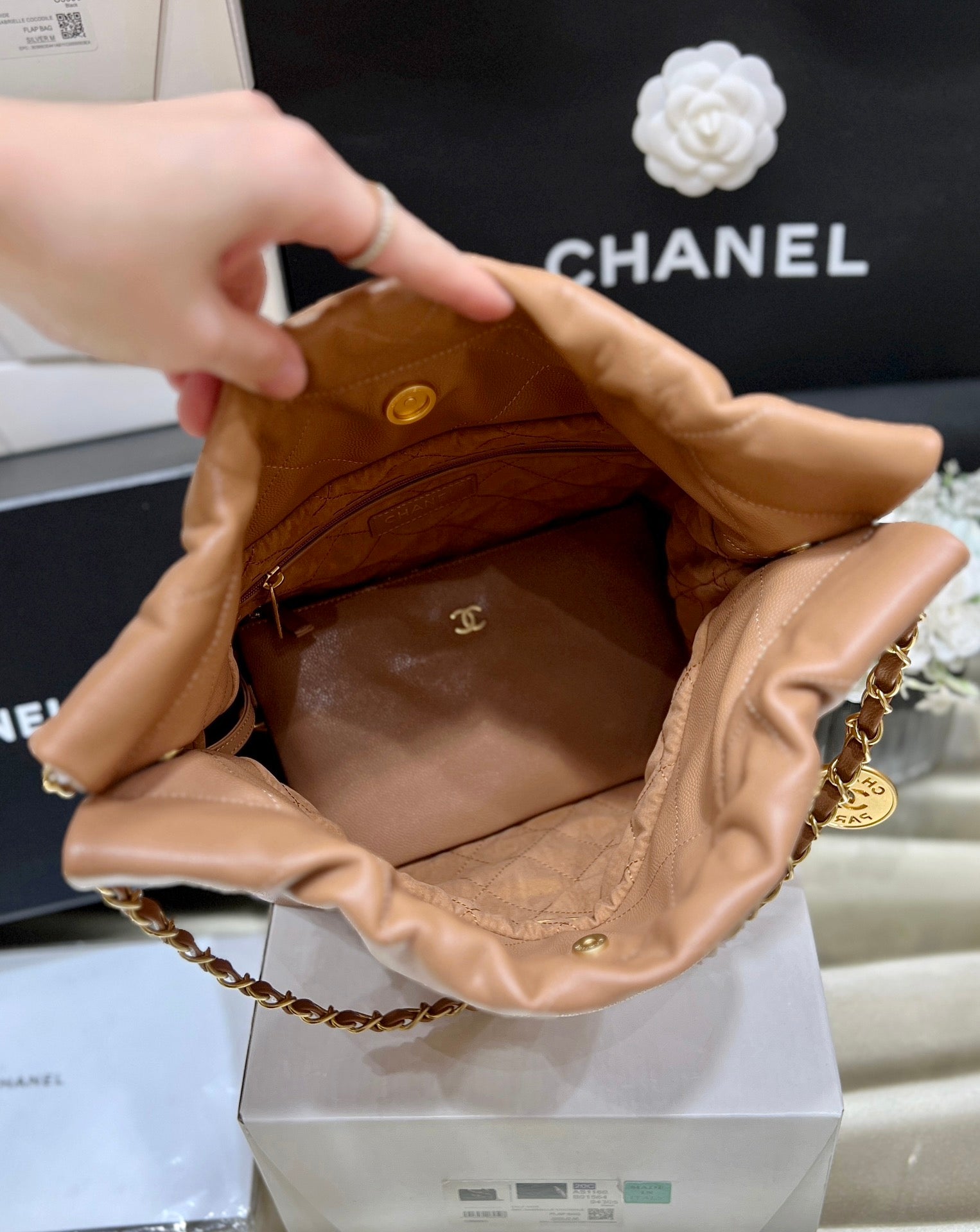 CC 24K HOBO 22 BAG BROWN GRAINED CALFSKIN