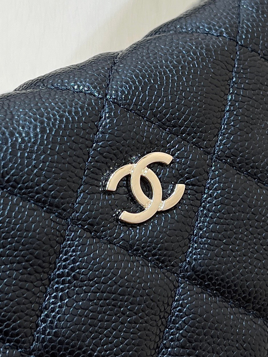 SAC HOBO 25C 19CM EN CUIR DE VEAU GRAINÉ NOIR