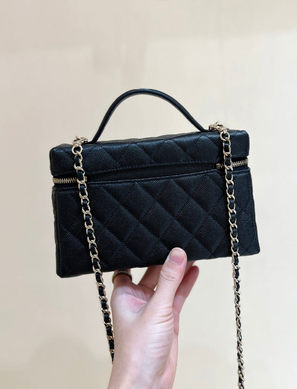 25C VANITY 19CM POIGNÉE SUPÉRIEURE CUIR DE VEAU GRAINÉ NOIR