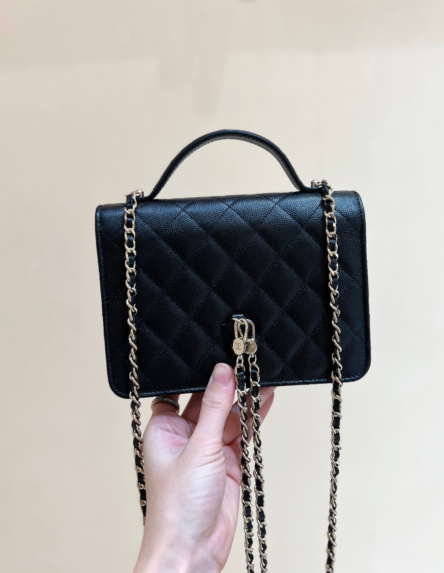 25C MINI WOC 18CM CUIR DE VEAU GRAINÉ NOIR QUINCAILLERIE DORÉ