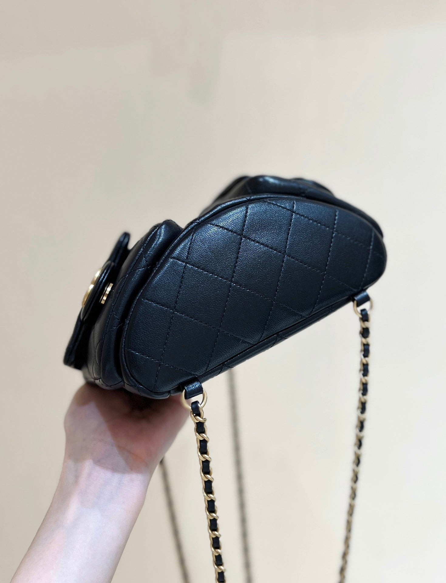 25C BACKPACK 18CM BLACK CALFSIN GOLD HARDWARE