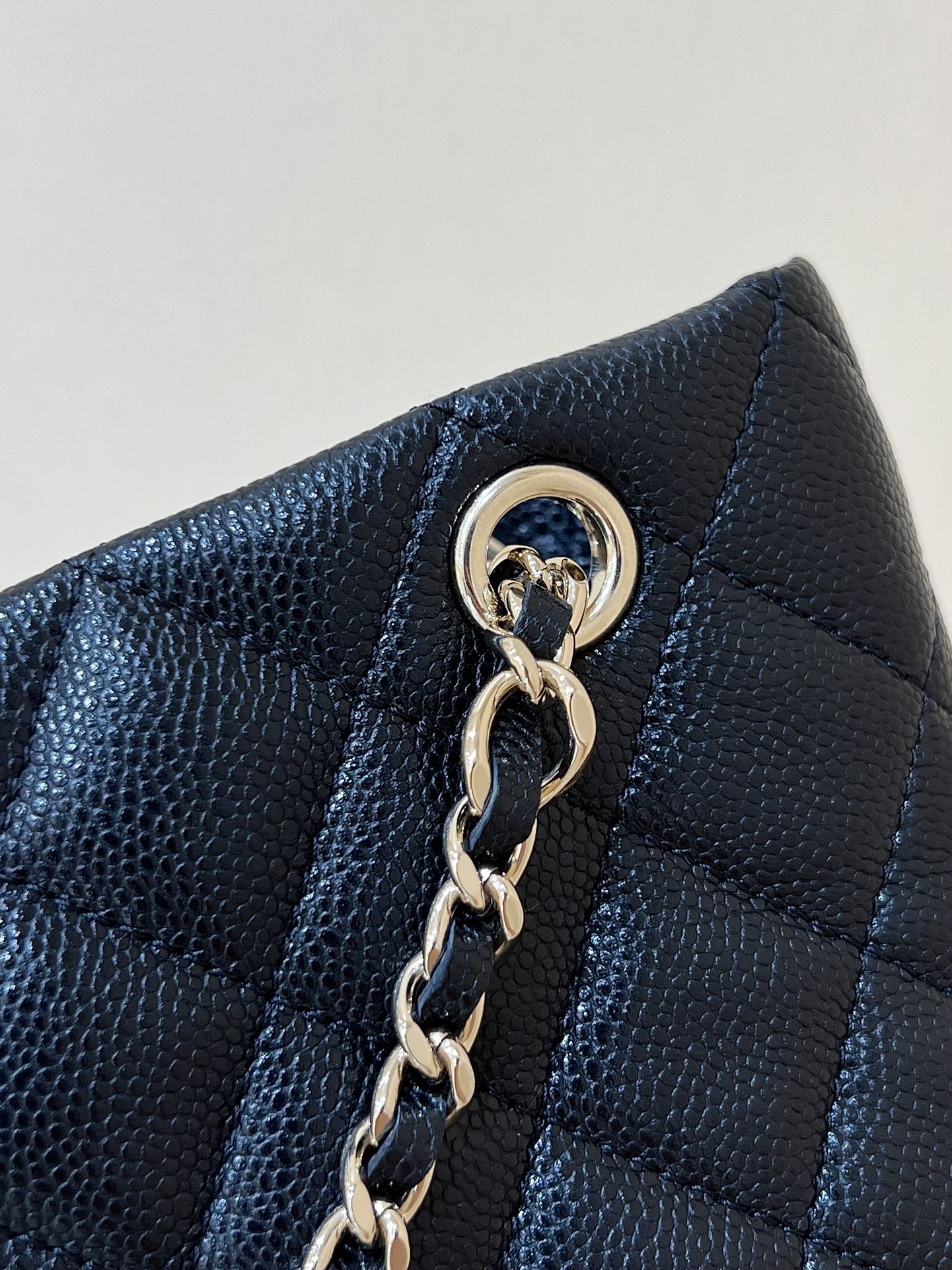 25C PETIT SAC CABAS 17CM EN CUIR DE VEAU GRAINÉ NOIR