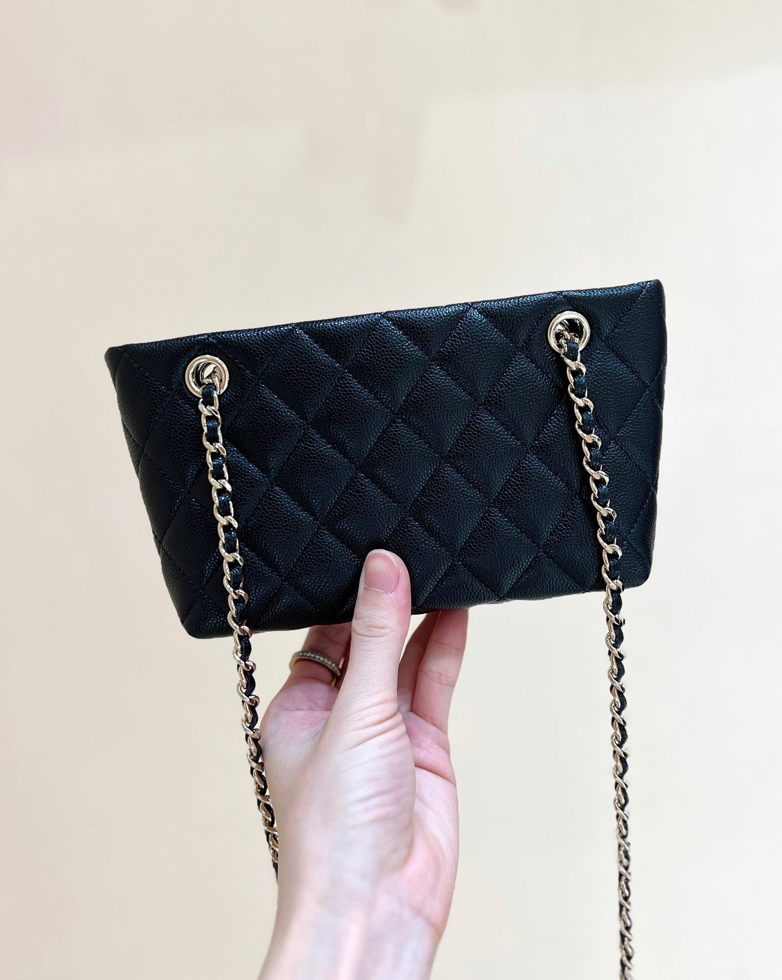 25C PETIT SAC CABAS 17CM EN CUIR DE VEAU GRAINÉ NOIR