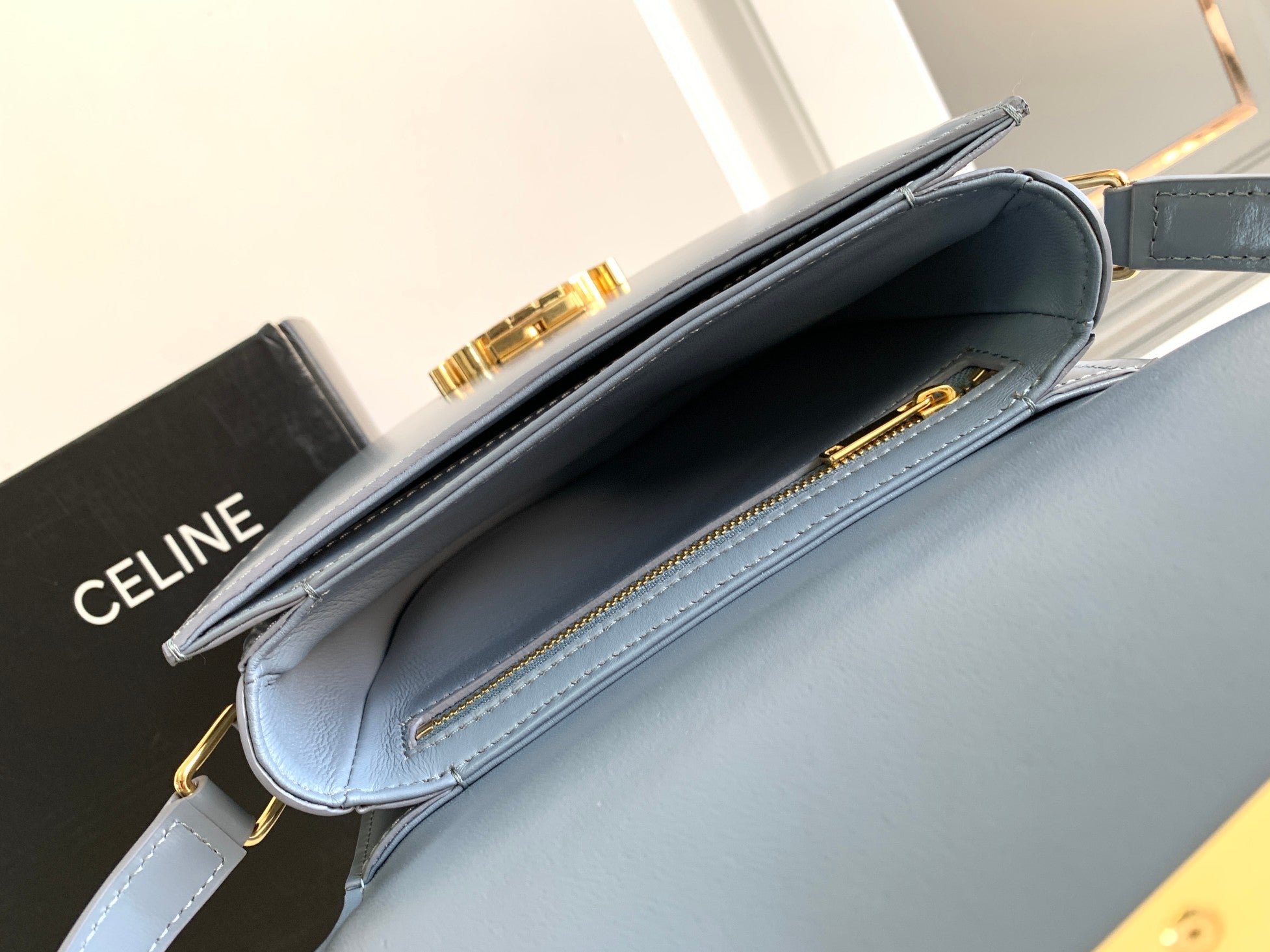 BESACE ADO TRIOMPHE 18,5 CUIR DE VEAU GRIS ACIER DORÉ