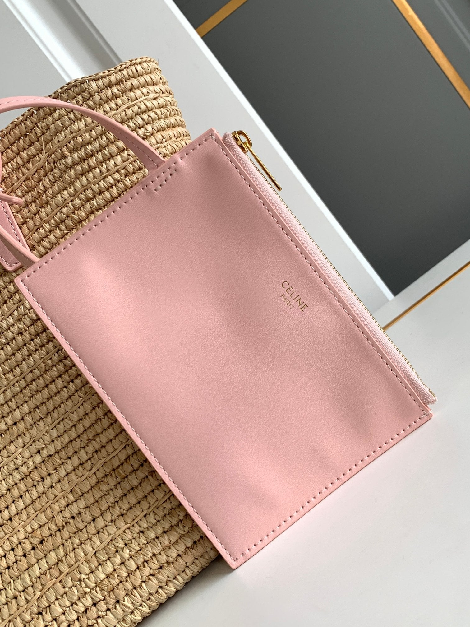 SAC CLASSIQUE ADO SOUPLE 21CM EN CUIR DE VEAU ROSE RAPHIA