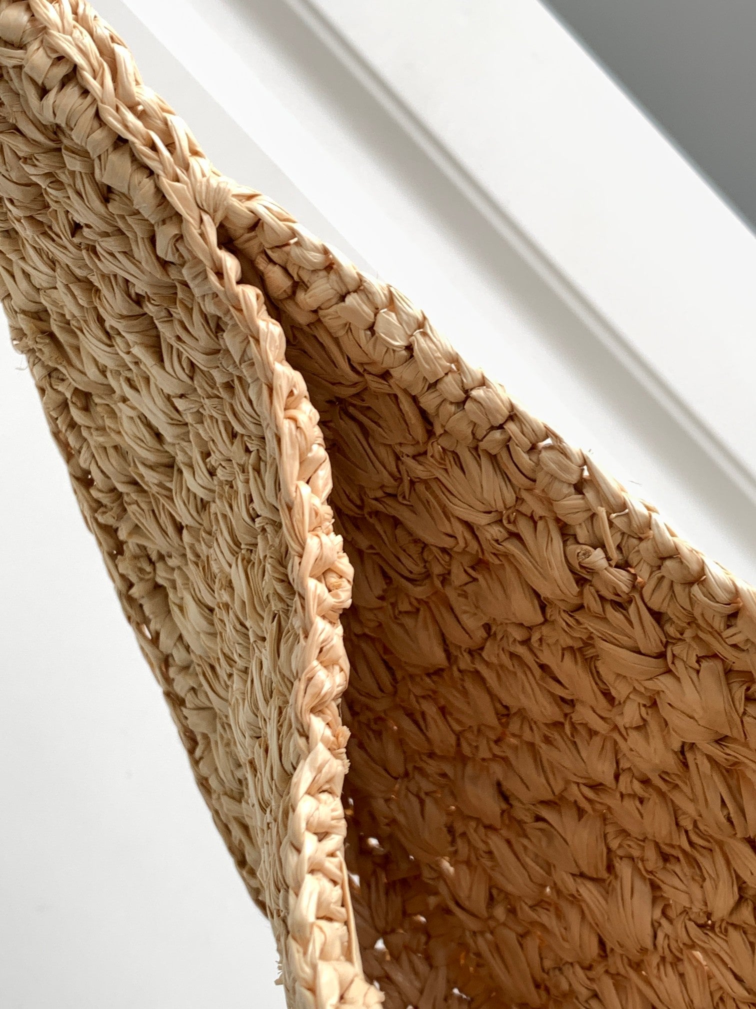 SAC HOBO CELIN CLASSIC PANIER 33CM EN RAPHIA ET CUIR DE VEAU BLANC