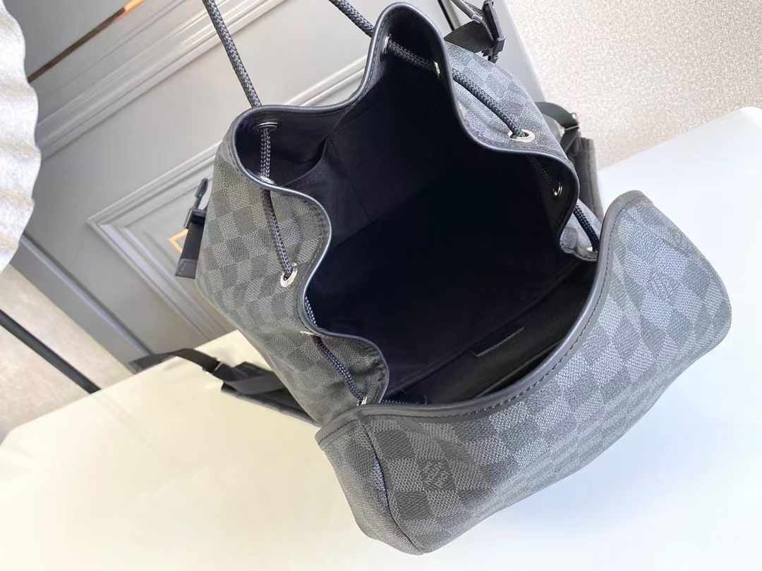 SAC À DOS 44 EN TOILE DAMIER GRAPHITE GUN METAL
