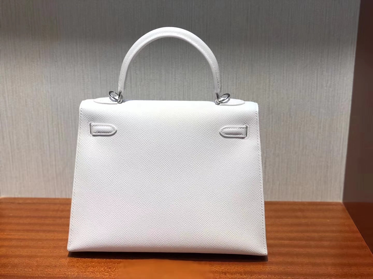 HM KELLY 25CM CUIR EPSOM BLANC PUR QUINCAILLERIE ARGENTÉE