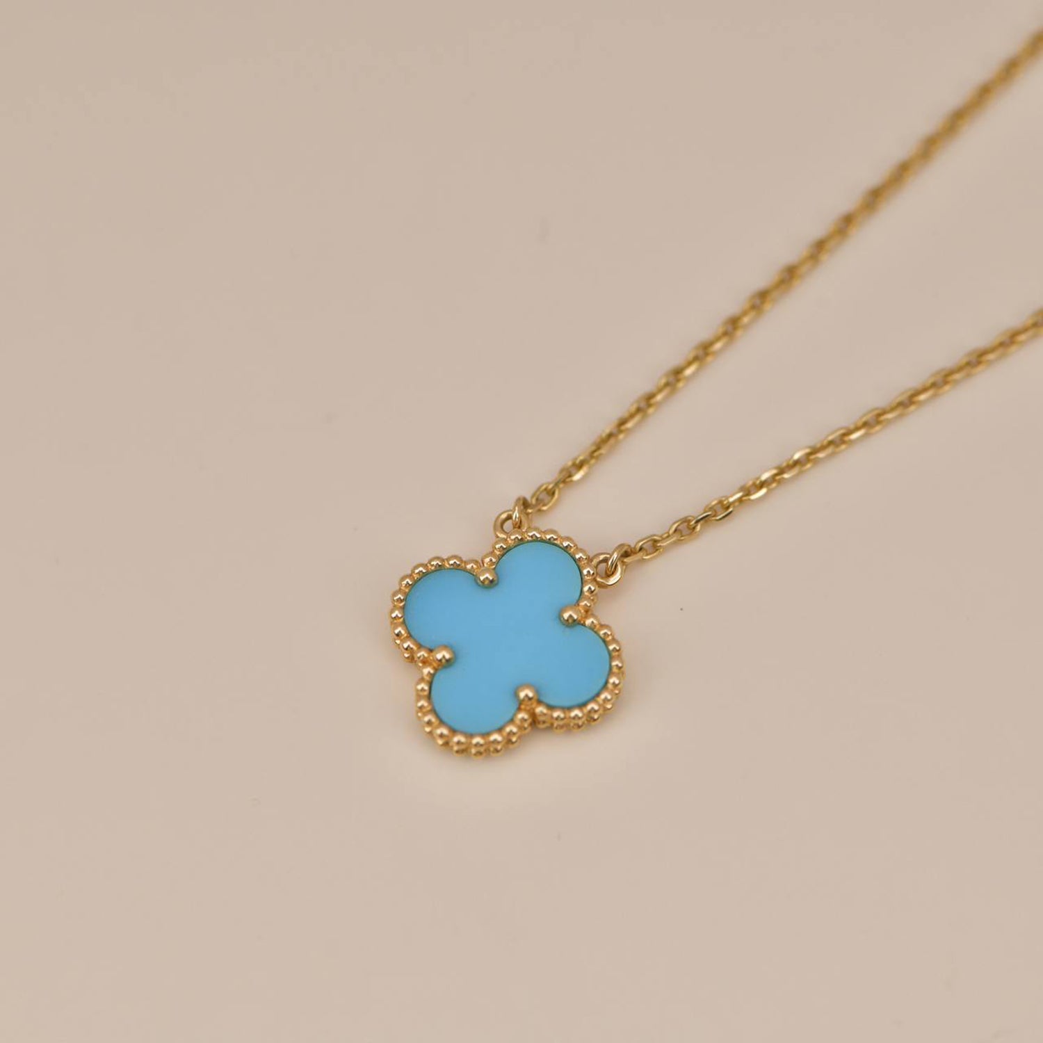 CLOVER 15MM VINTAGE TURQUOISE NECKLACE