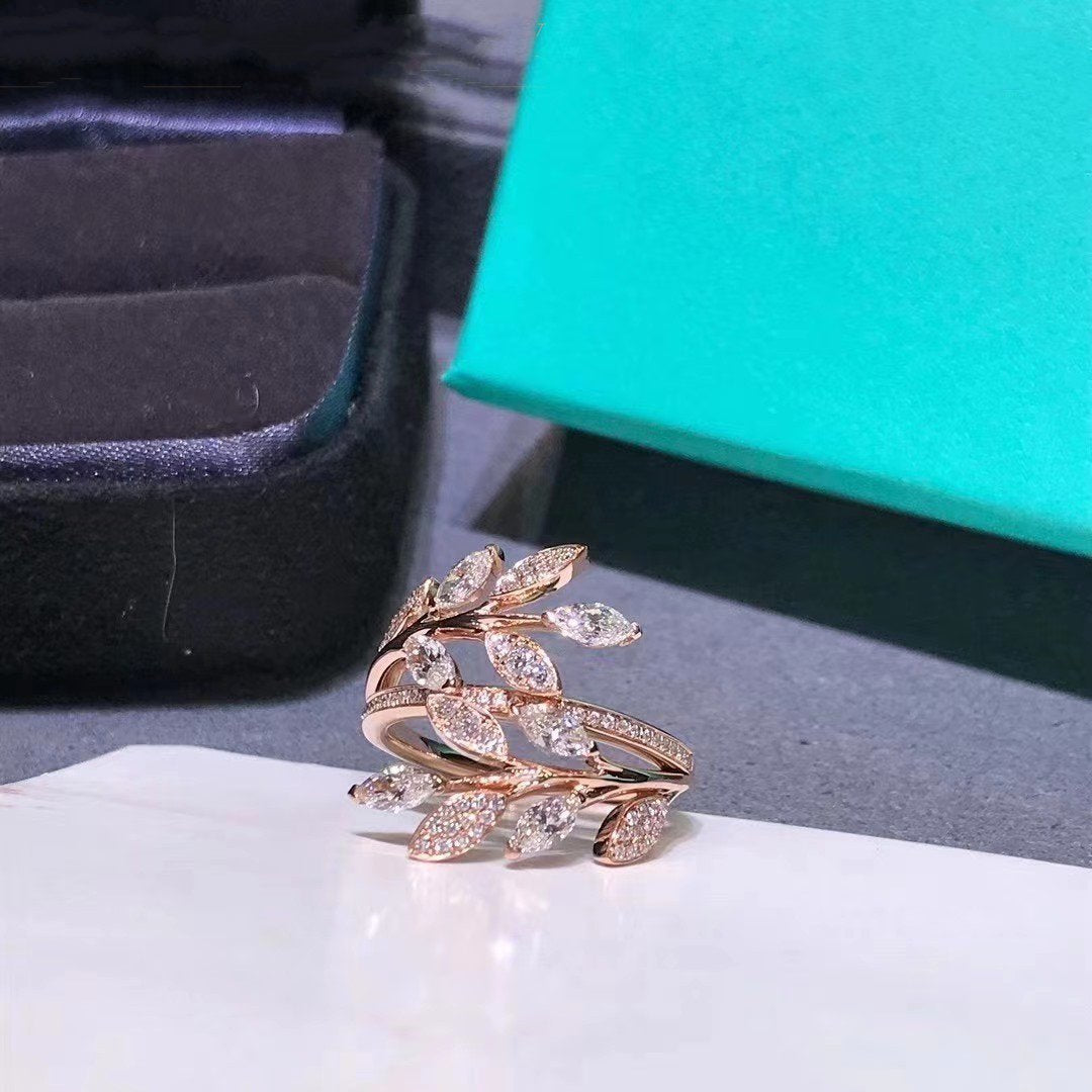 VICTORIA DIAMOND VINE BYPASS RING ROSE GOLD