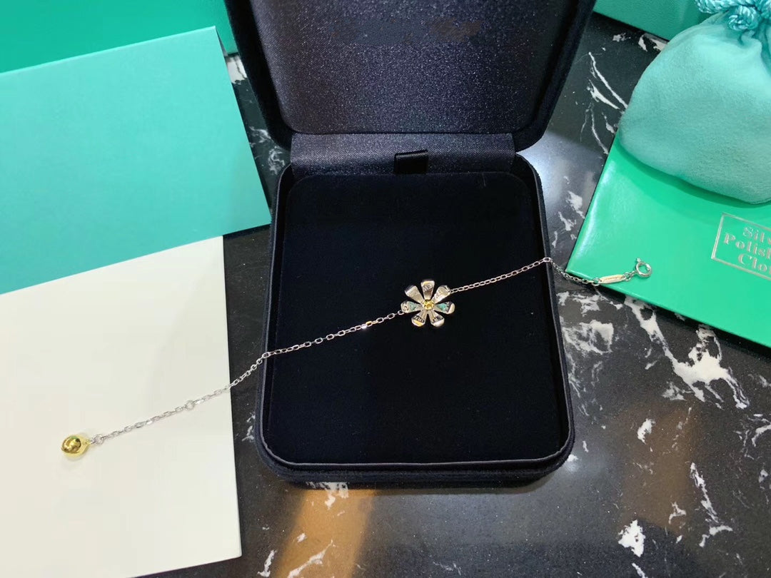 BRACELET FLEUR RETOUR À TIF
