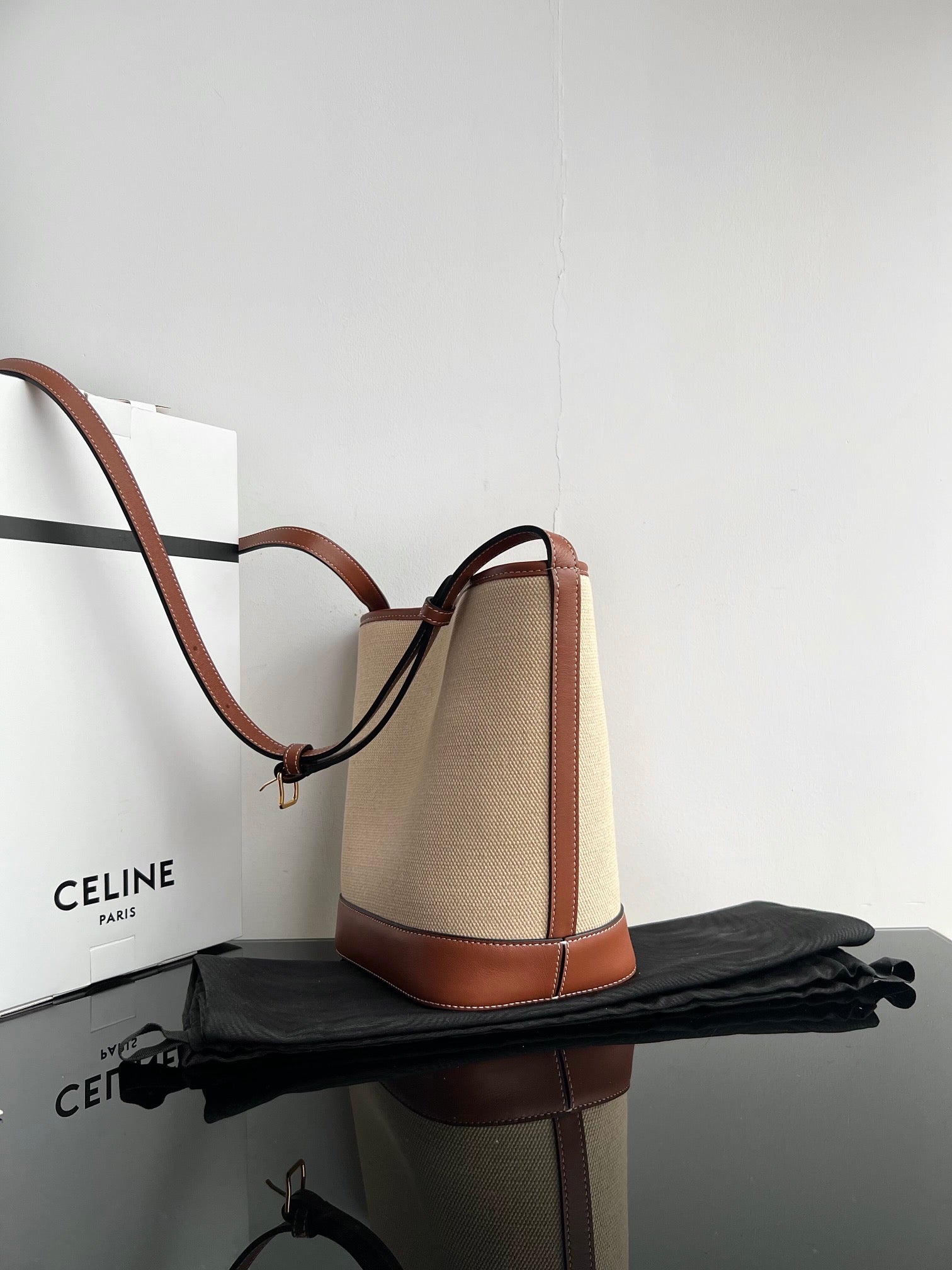 PETIT SEAU CUIR TRIOMPHE 24CM EN TEXTILE RAYÉ ET CUIR DE VEAU BRUN
