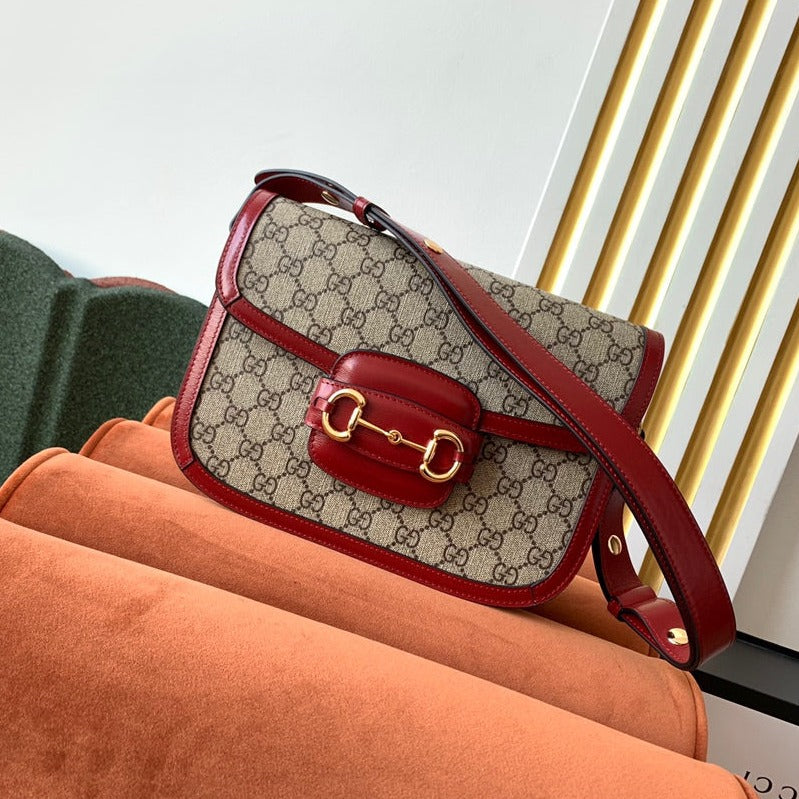SAC À MORS GG 1955 25 CM CUIR ROUGE TOILE BEIGE QUINCAILLERIE DORÉ