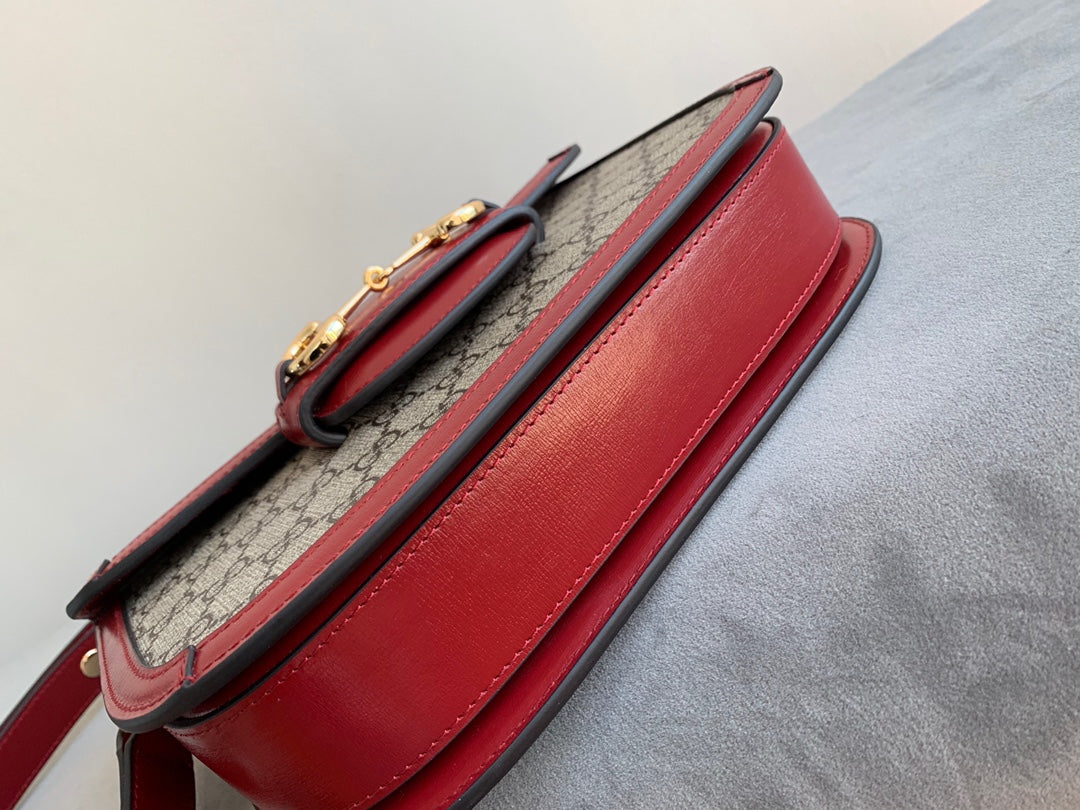 SAC À MORS GG 1955 25 CM CUIR ROUGE TOILE BEIGE QUINCAILLERIE DORÉ