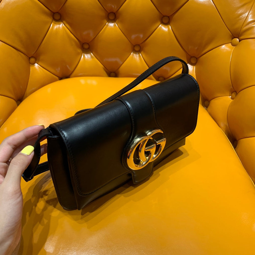 SAC GG ARLI 25 CM EN CUIR DE VEAU NOIR QUINCAILLERIE DORÉ