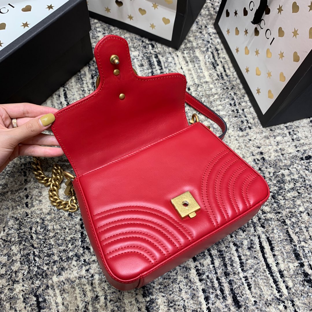 MINI-HAUT GG MARMONT 21 CM EN CUIR DE VEAU ROUGE AVEC QUINCAILLERIE DORÉ