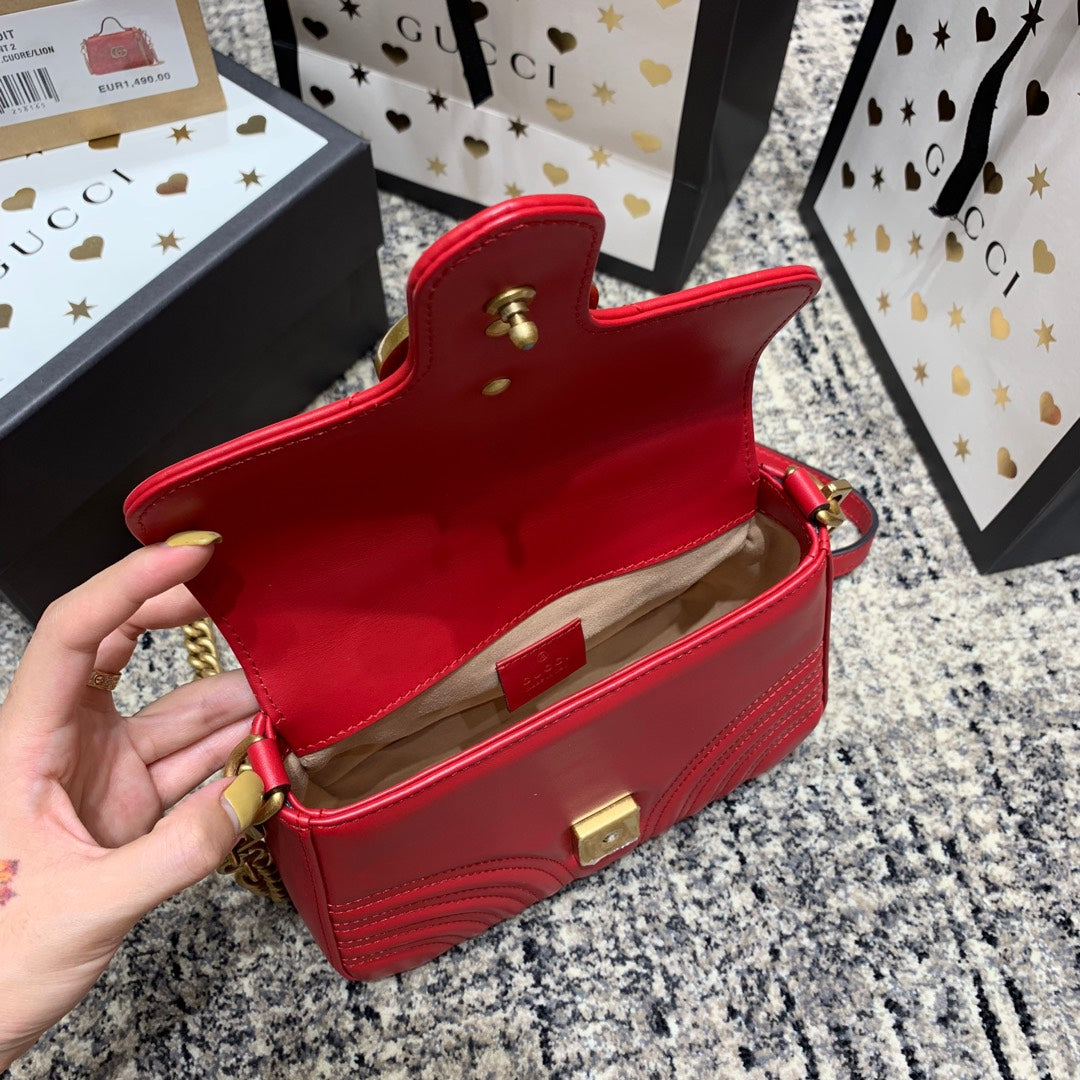 MINI-HAUT GG MARMONT 21 CM EN CUIR DE VEAU ROUGE AVEC QUINCAILLERIE DORÉ