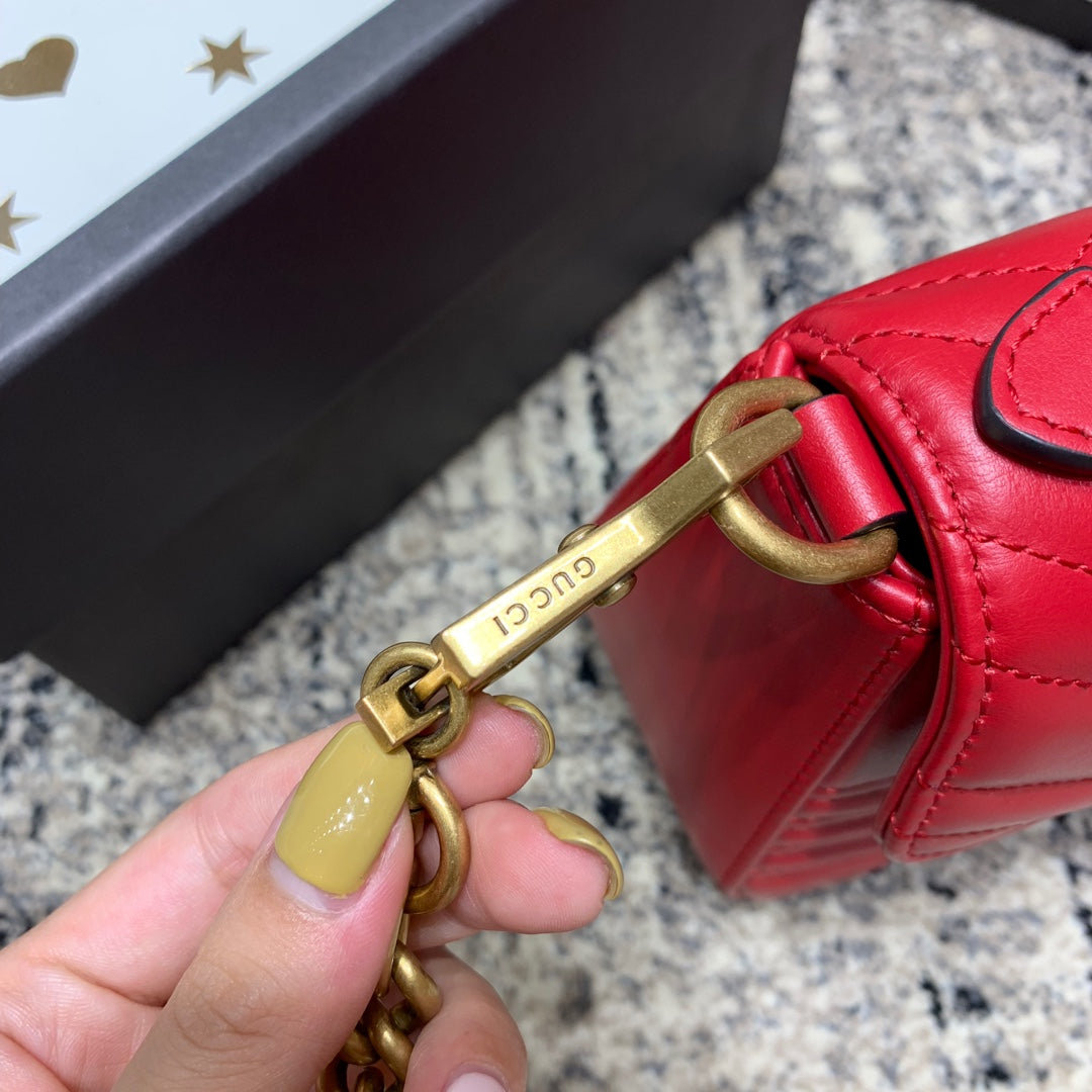 MINI-HAUT GG MARMONT 21 CM EN CUIR DE VEAU ROUGE AVEC QUINCAILLERIE DORÉ