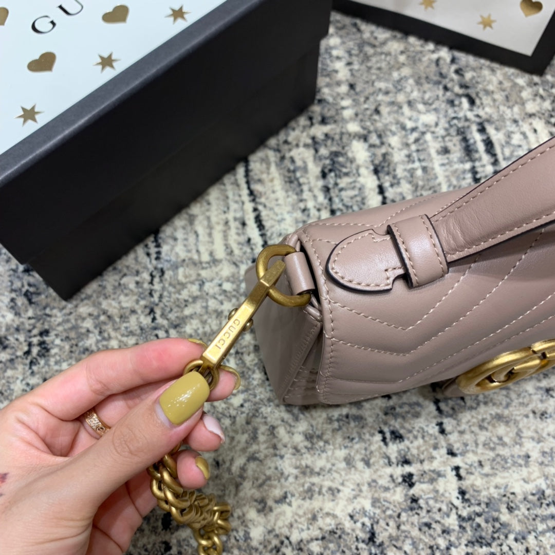 MINI-HAUT GG MARMONT 21 CM EN CUIR DE VEAU BEIGE FONCÉ, ACCESSOIRES DORÉS