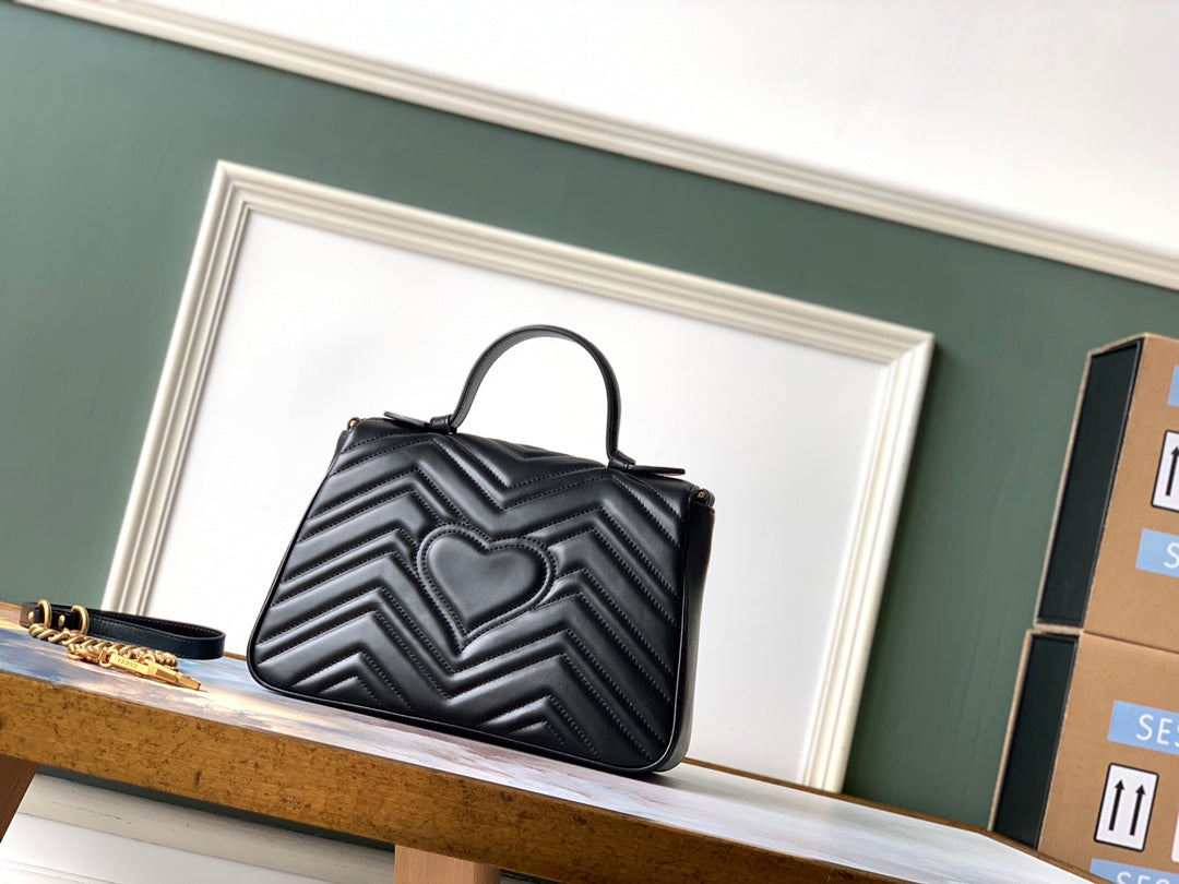GG MARMONT 26,5 CM EN CUIR DE VEAU NOIR AVEC QUINCAILLERIE DORÉ