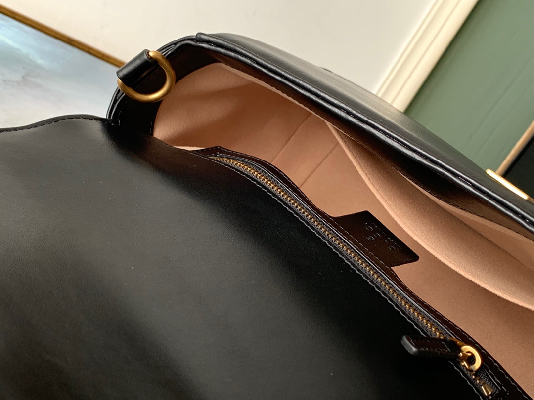 GG MARMONT 26,5 CM EN CUIR DE VEAU NOIR AVEC QUINCAILLERIE DORÉ