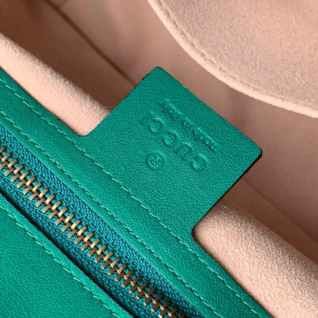 GG MARMONT 26,5 CM EN CUIR DE VEAU VERT AVEC QUINCAILLERIE DORÉ