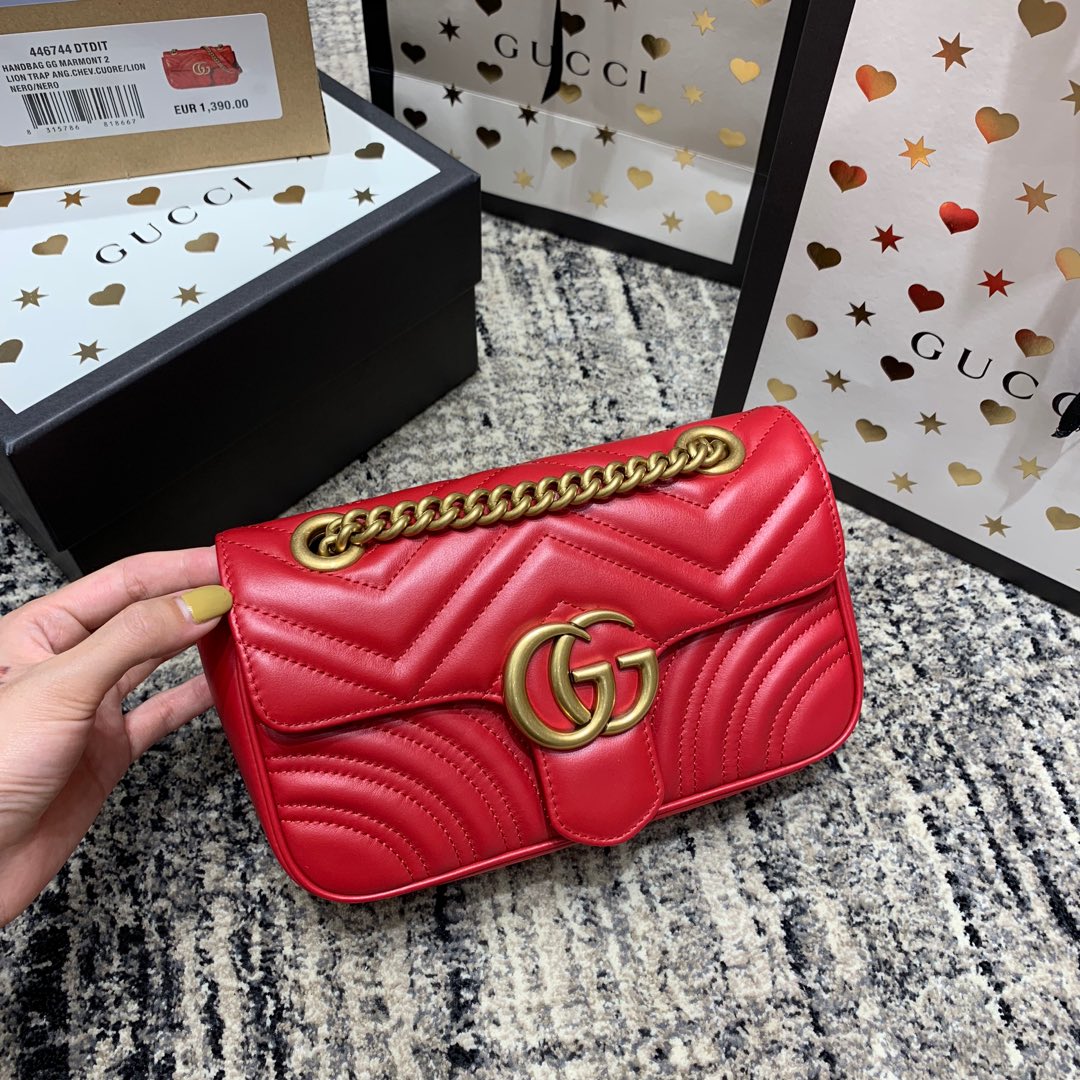 GG MARMONT 22CM CUIR DE VEAU ROUGE QUINCAILLERIE DORÉ