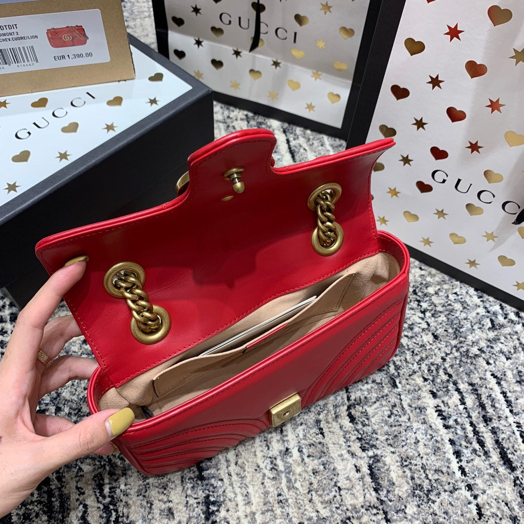 GG MARMONT 22CM CUIR DE VEAU ROUGE QUINCAILLERIE DORÉ