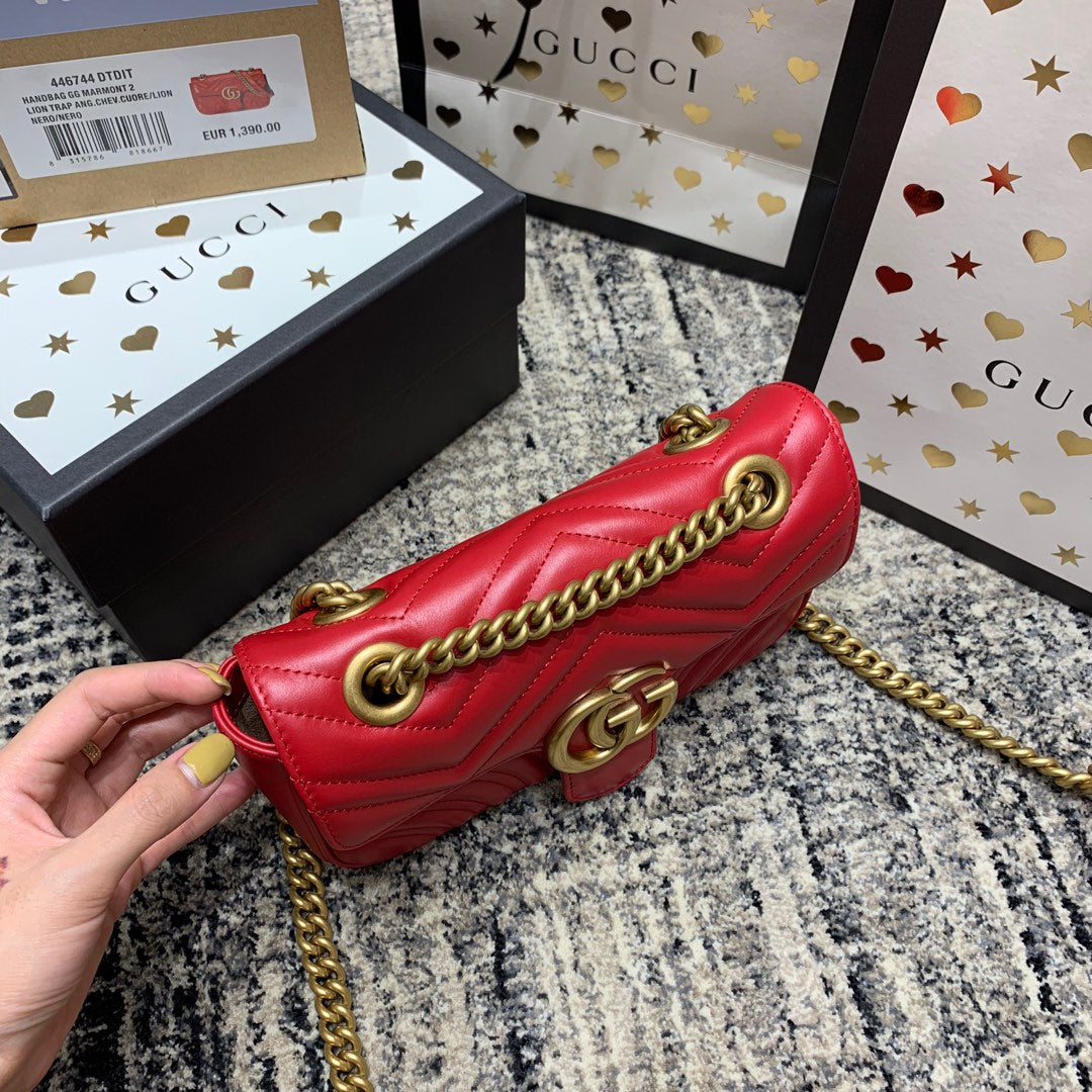 GG MARMONT 22CM CUIR DE VEAU ROUGE QUINCAILLERIE DORÉ