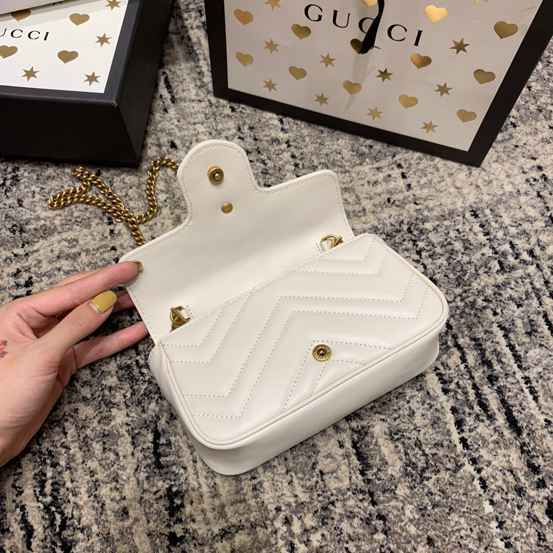 GG MARMONT MINI 16,5 CM EN CUIR DE VEAU BLANC AVEC QUINCAILLERIE DORÉ