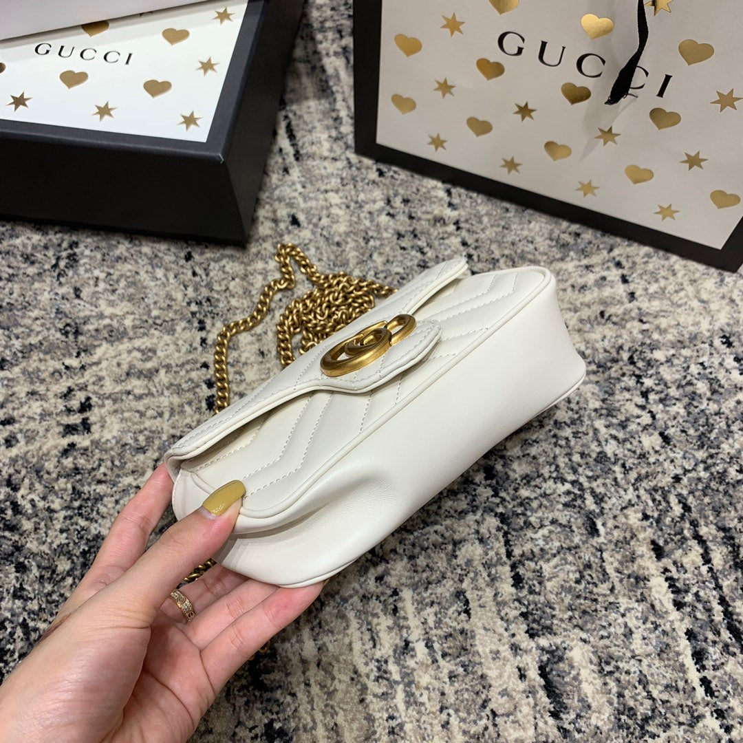 GG MARMONT MINI 16,5 CM EN CUIR DE VEAU BLANC AVEC QUINCAILLERIE DORÉ