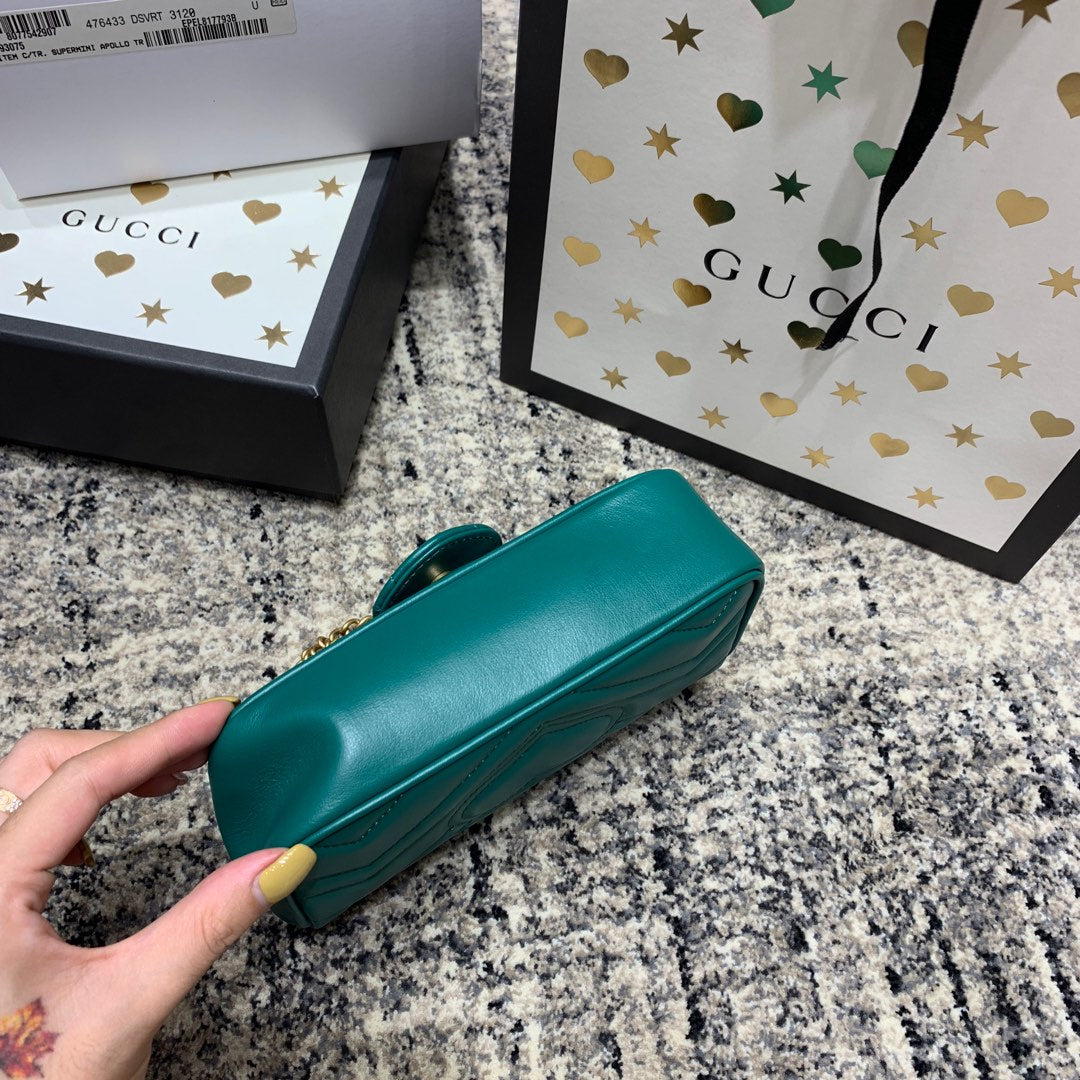 GG MARMONT MINI 16,5 CM EN CUIR DE VEAU TURQUOISE AVEC QUINCAILLERIE DORÉ