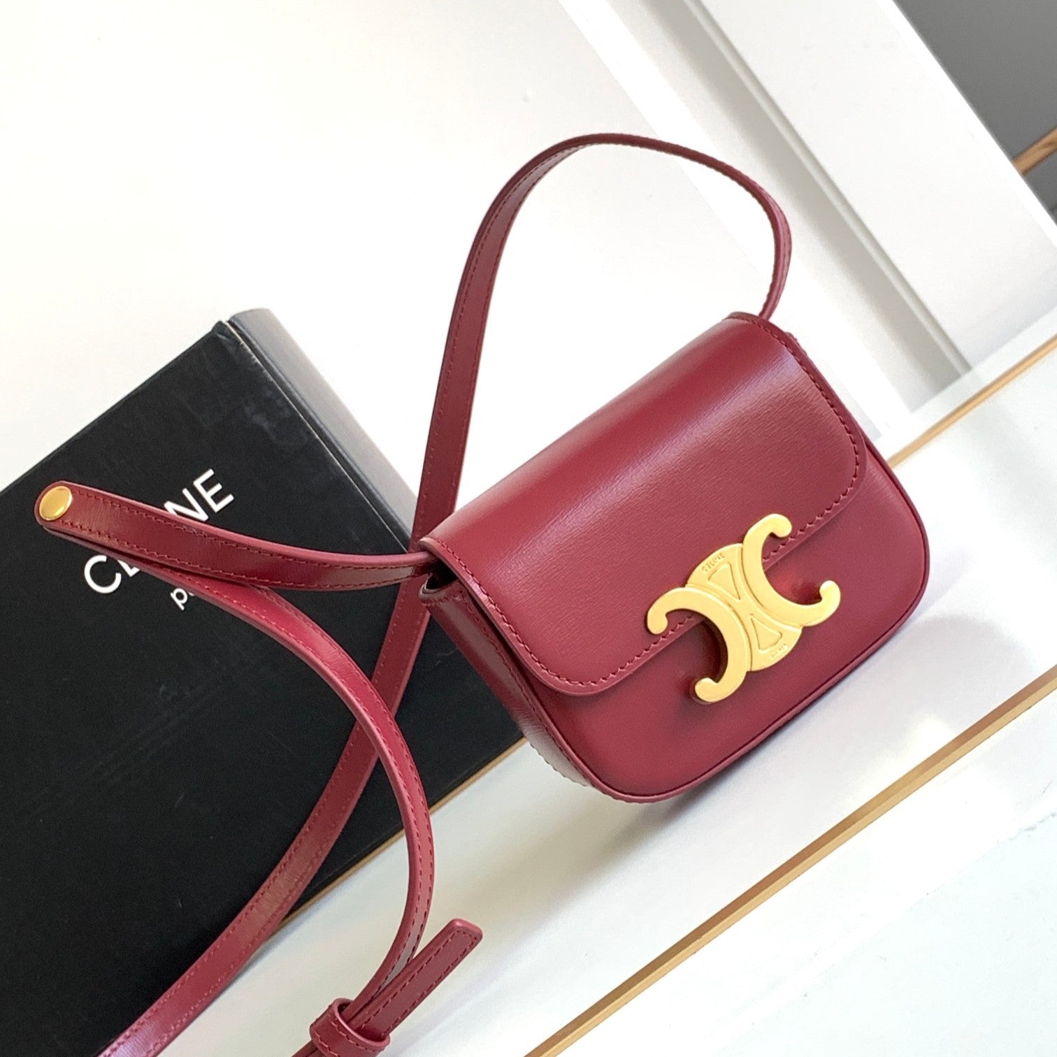 TEEN TRIOMPHE 11CM CUIR DE VEAU ROUGE