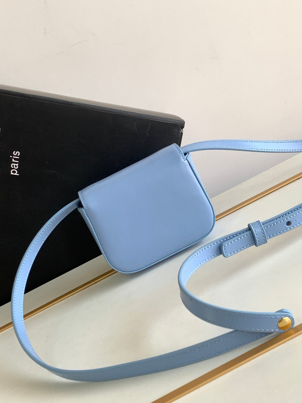 TEEN TRIOMPHE 11CM CUIR DE VEAU BLEU CIEL