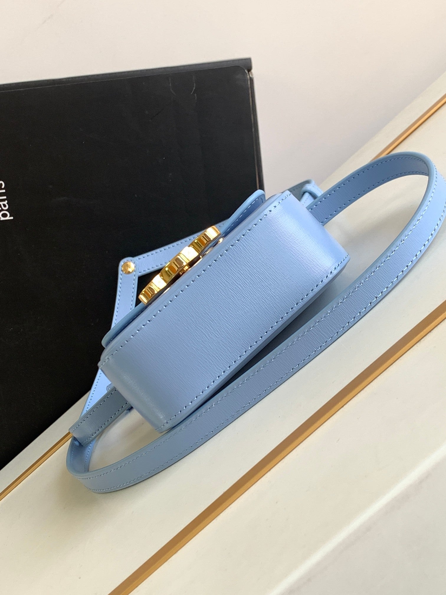 TEEN TRIOMPHE 11CM CUIR DE VEAU BLEU CIEL