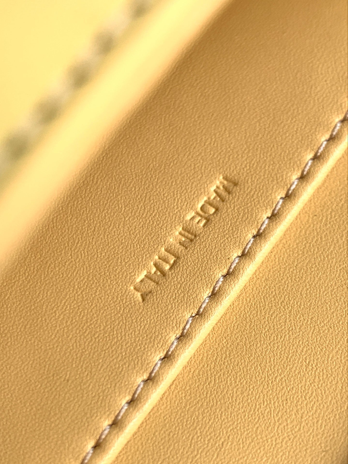 TEEN TRIOMPHE 11CM CUIR DE VEAU JAUNE