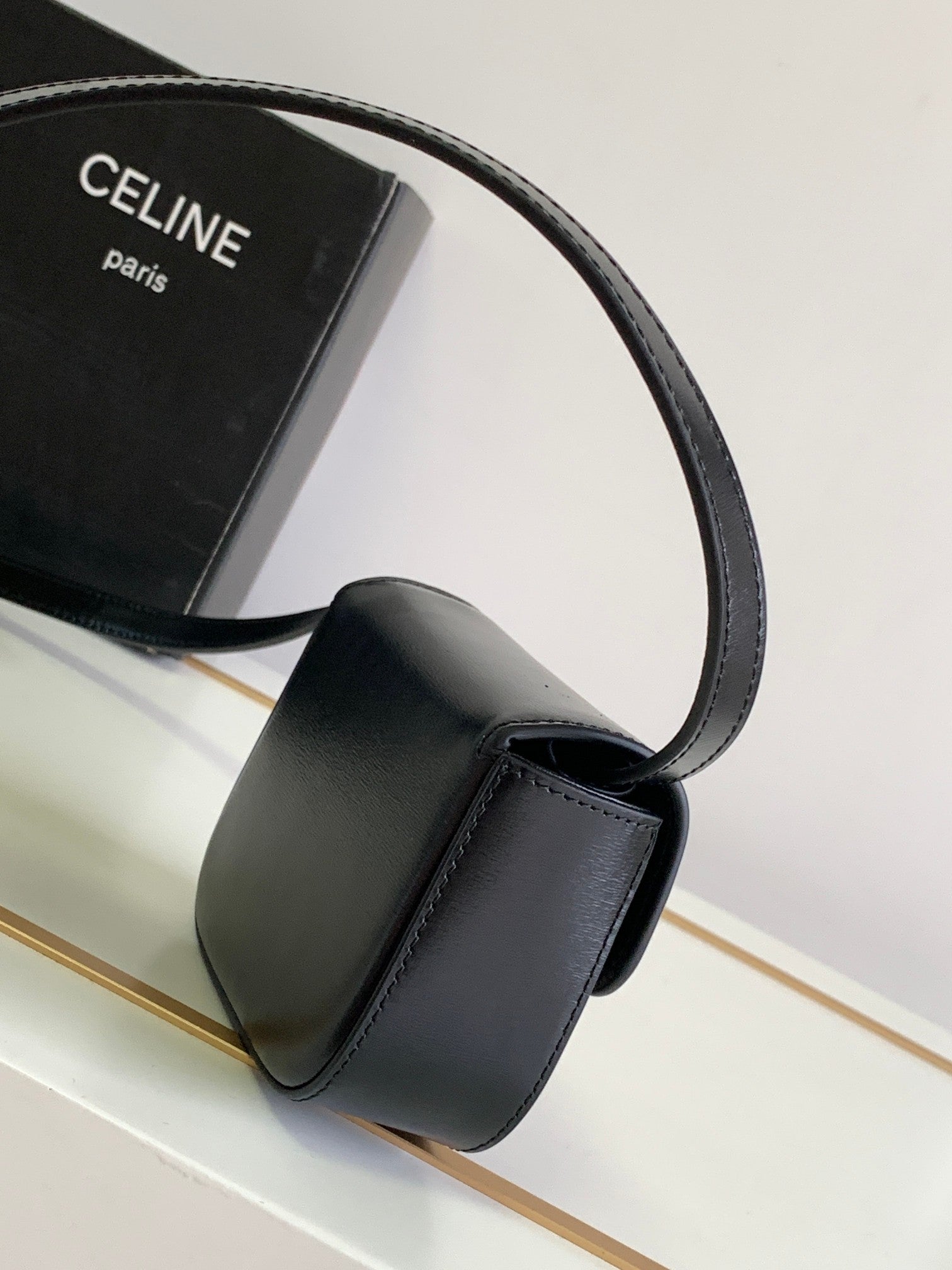 TEEN TRIOMPHE 11CM CUIR DE VEAU NOIR ACIER DIAMANT DORÉ