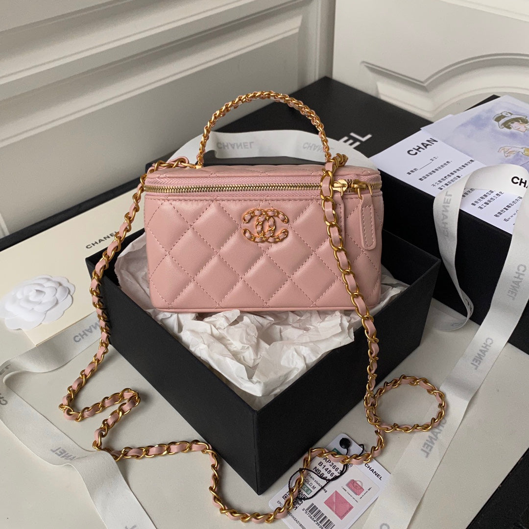 CC VANITY CASE 17CM PINK LAMBSKIN GOLD HARDWARE
