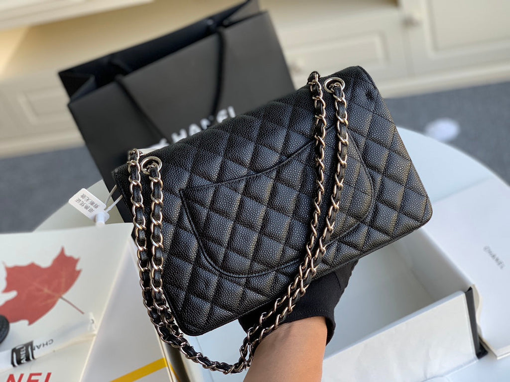 MEDIUM FLAP BAG 25CM BLACK CAVIAR SILVER HARDWARE