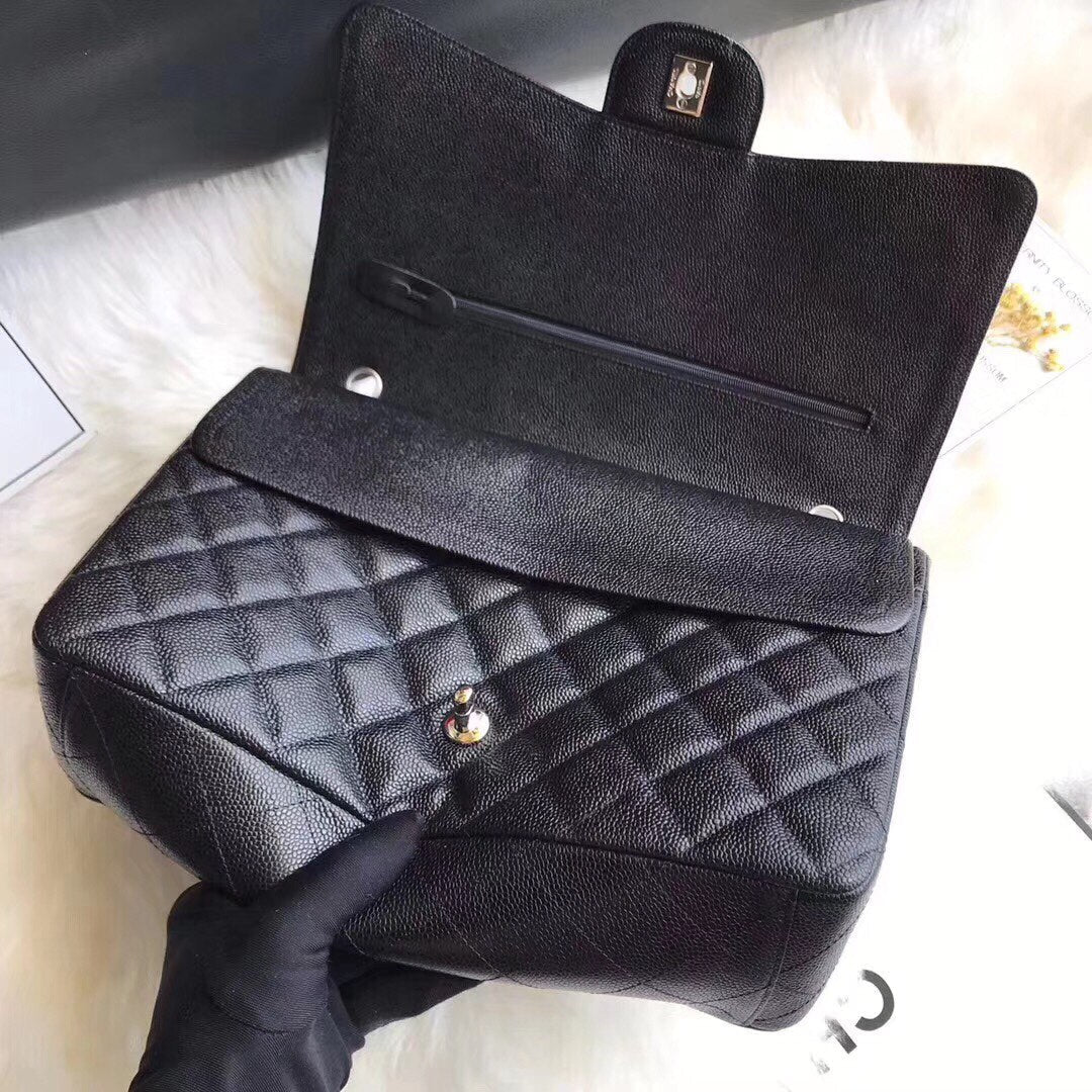 SAC À RABAT 33CM NOIR CAVIAR QUINCAILLERIE ARGENTÉE 