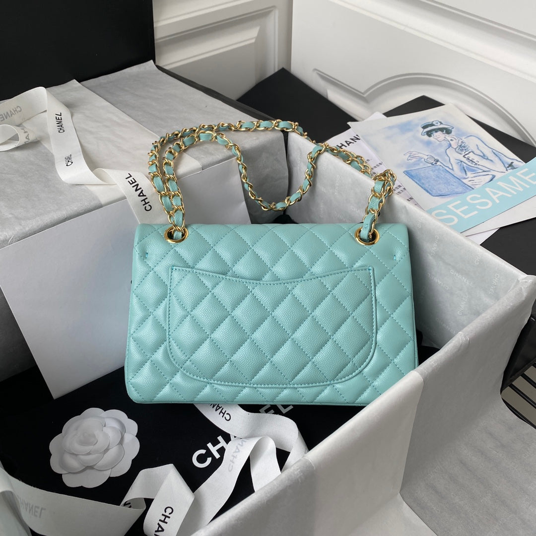 MEDIUM CLASSIC FLAP BAG 23CM BLUE SKY CAVIAR GOLD HARDWARE