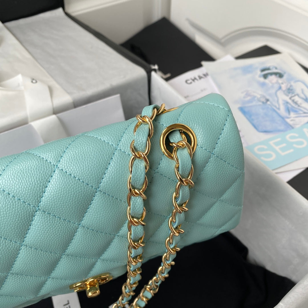 MEDIUM CLASSIC FLAP BAG 23CM BLUE SKY CAVIAR GOLD HARDWARE